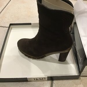 Aquatalia, Size 8, Espresso Brown Suede